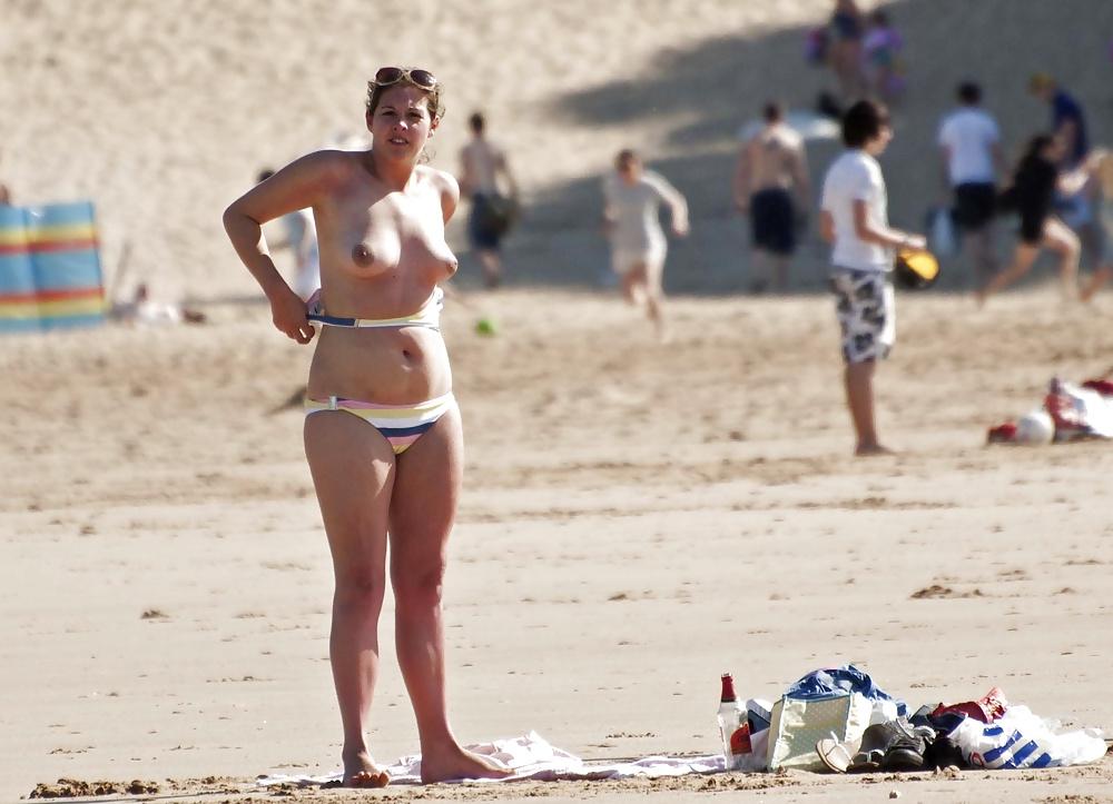 19P Topless at the beach 4.