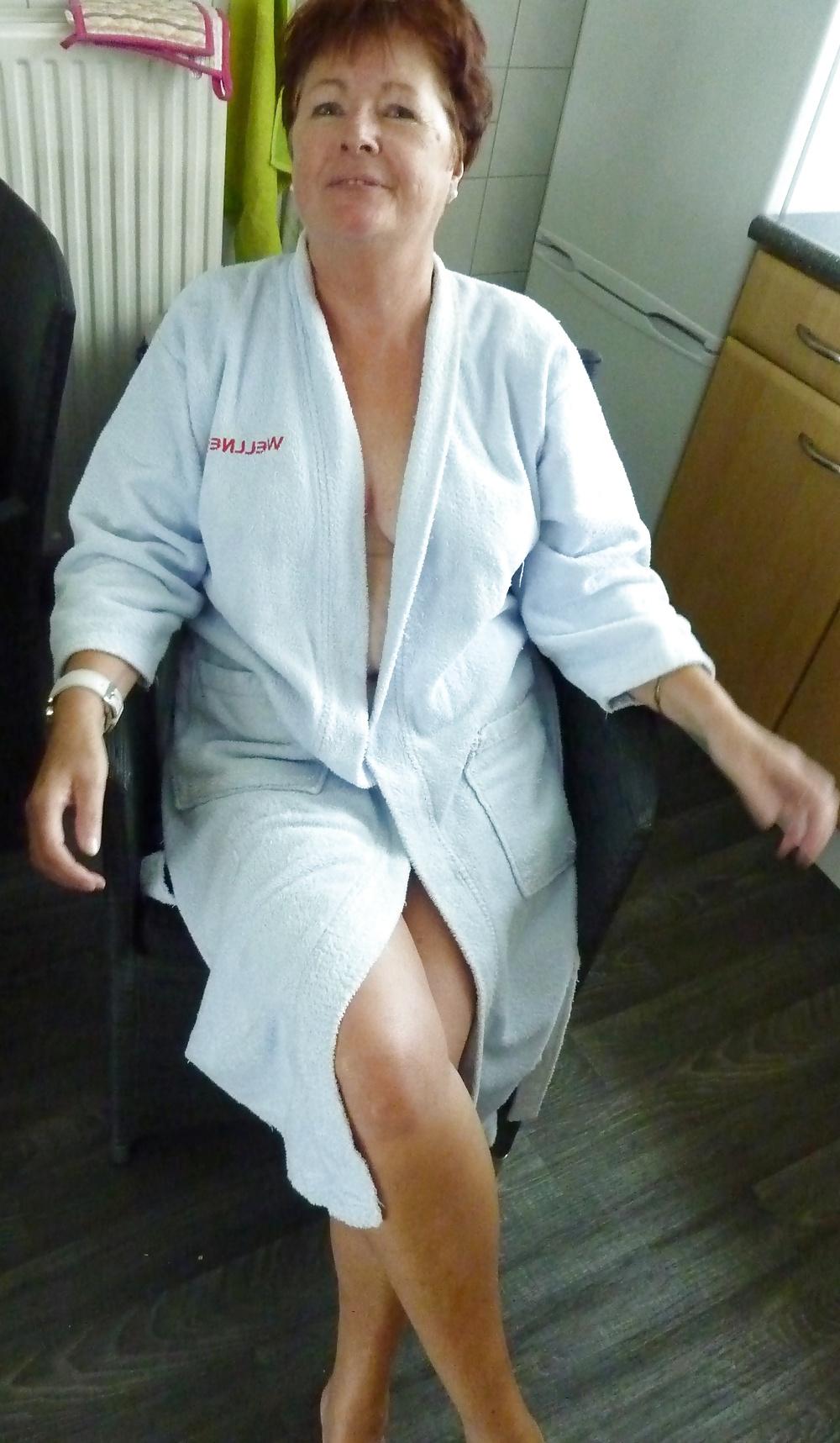 13P Nice woman of 58 years