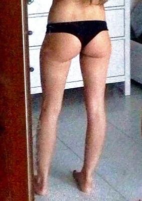 19P Italian ass teen bikini beach
