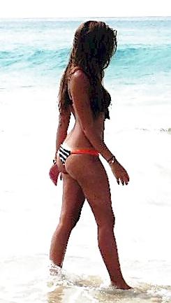 19P Italian ass teen bikini beach