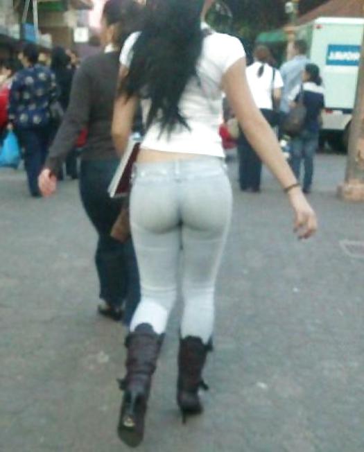 25P Girls in tight pants 15