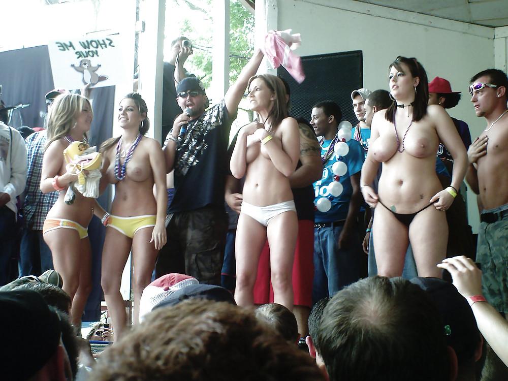 12P CANDID public flashing panties upskirt voyeur teen