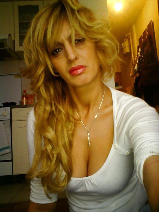 25P Kroatische MILF