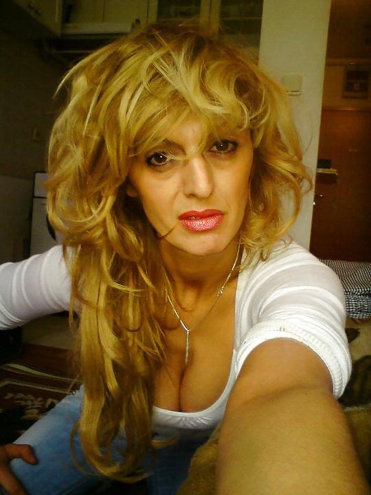 25P Kroatische MILF