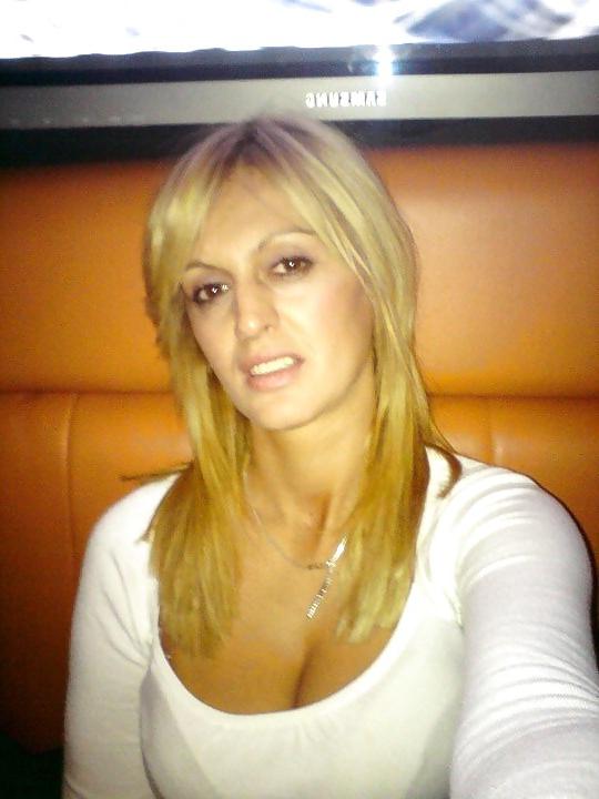 25P Kroatische MILF