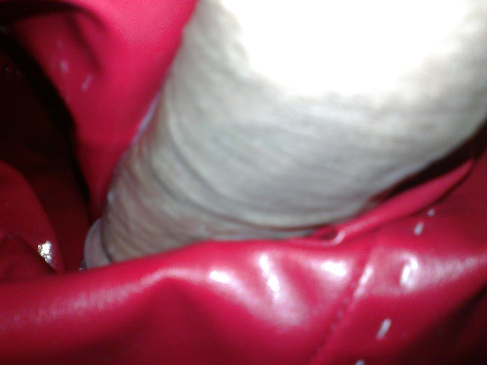 25P Leather pussy fucking