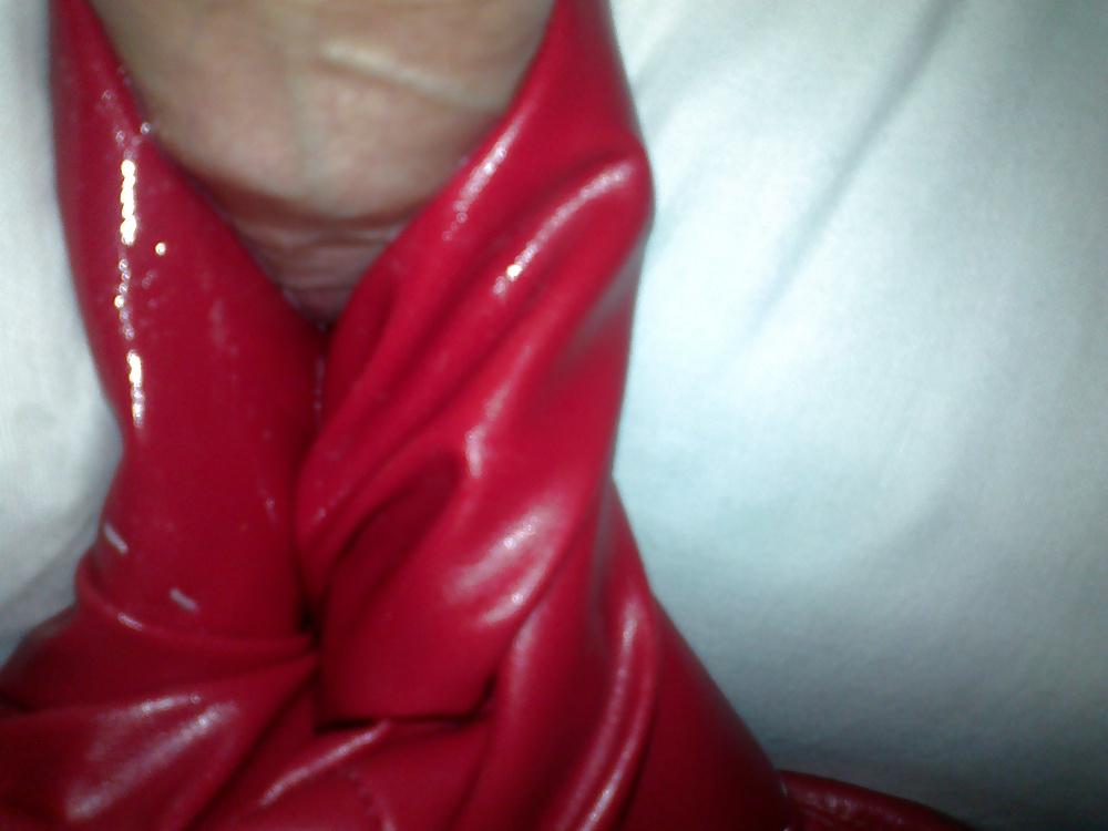 25P Leather pussy fucking