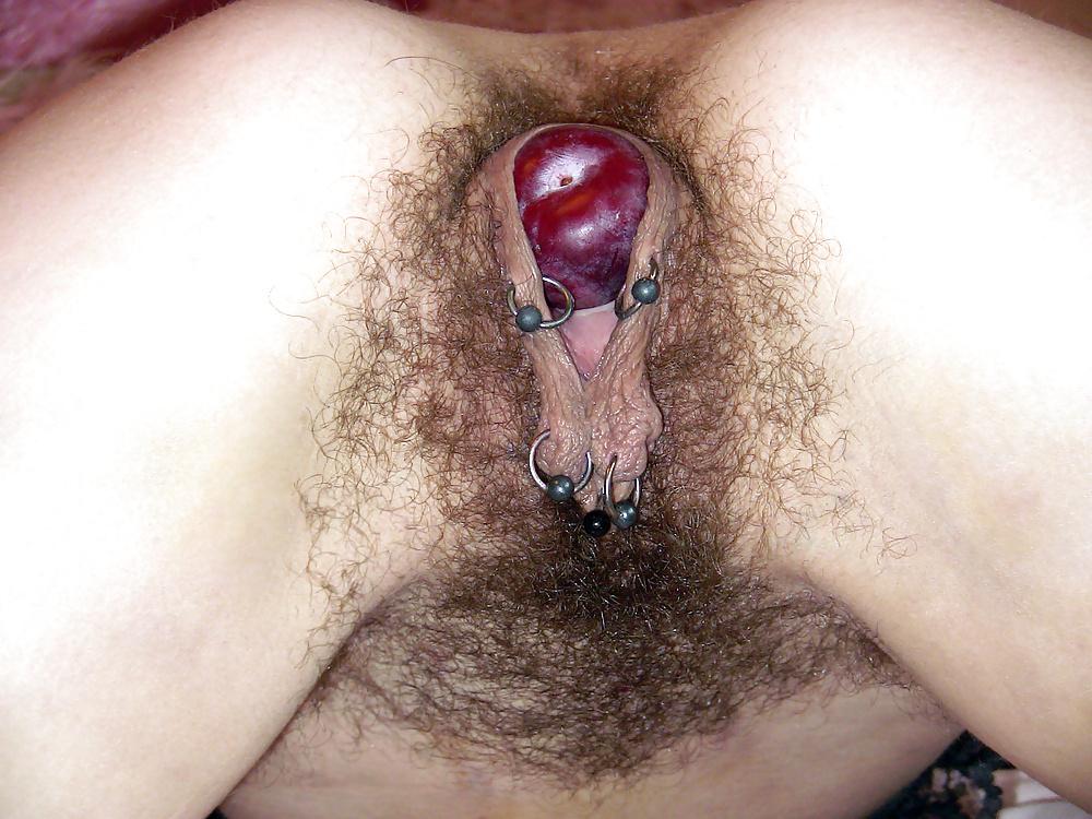 15P Tim161 Hairy pussy does plums and pears
