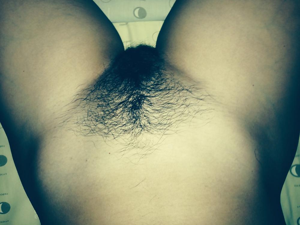 8P All Natural hairy pussy