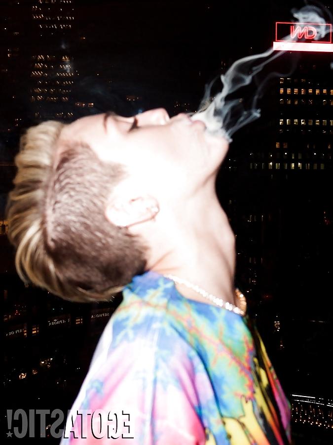 22P Miley Cyrus See-Through Braless Shoot for Terry Richardson