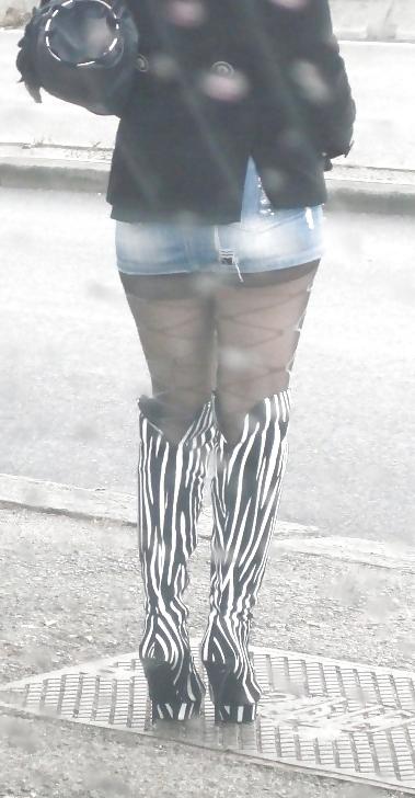 25P Prostitutes, hookers , putas