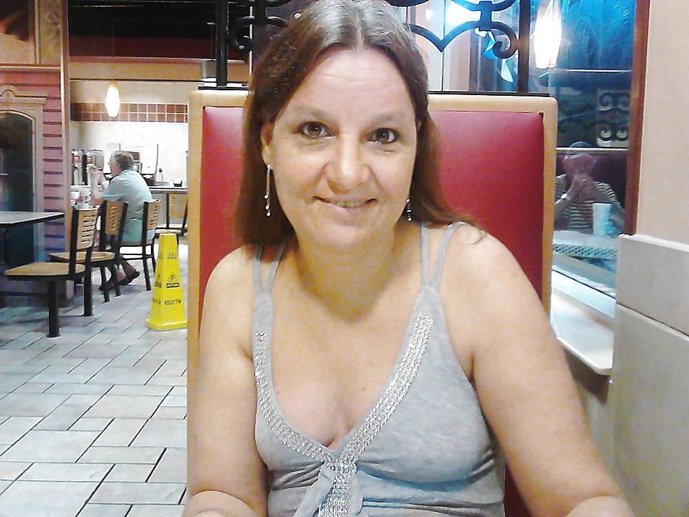7P A flashing night out