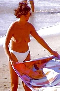 25P Boys lets se girls beach wooow
