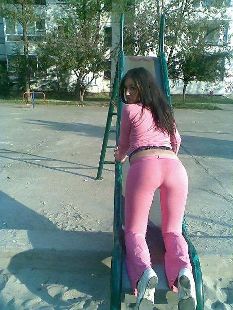 17P The girl in the window won't drop 