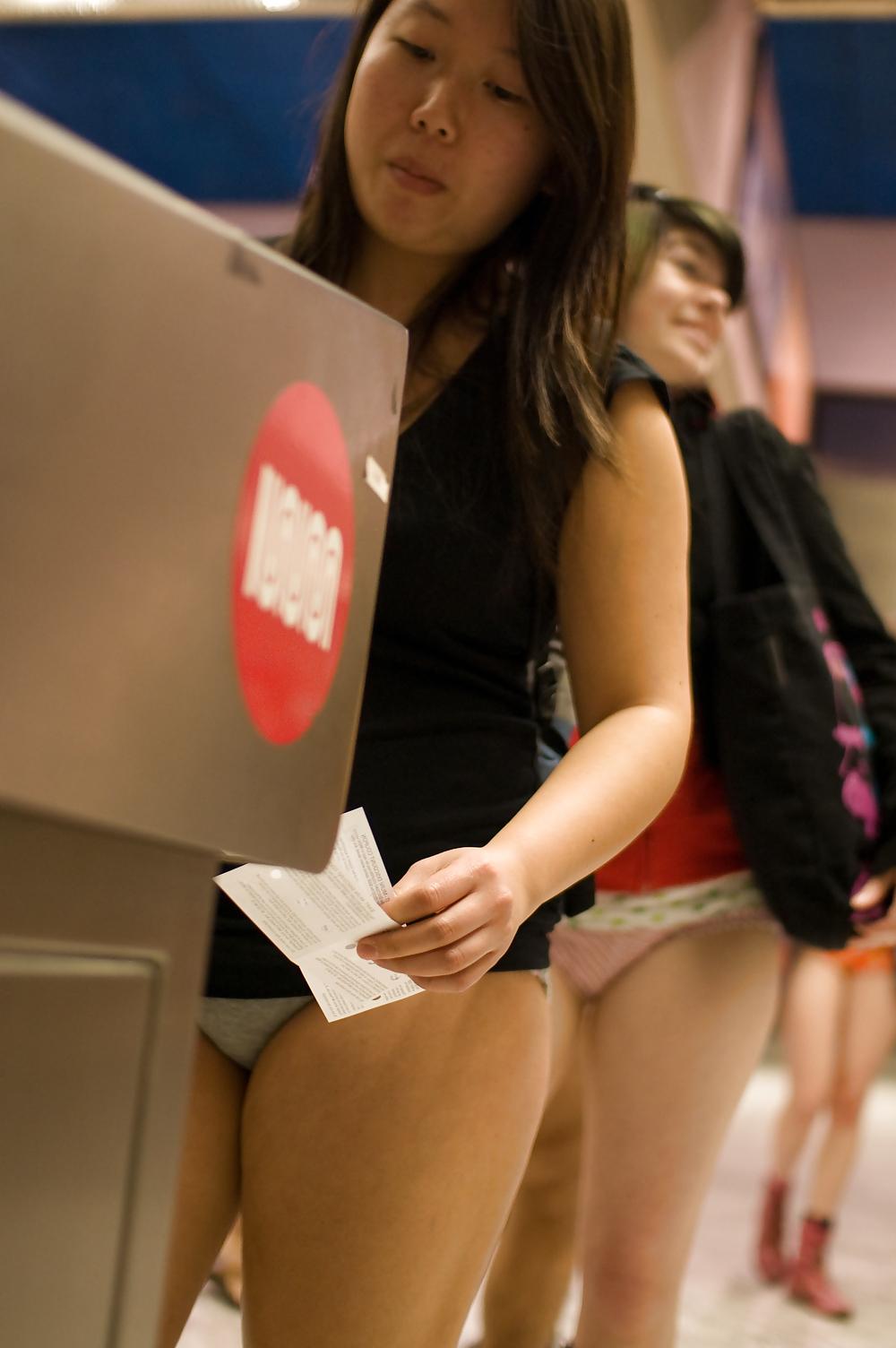 21P No Pants 2