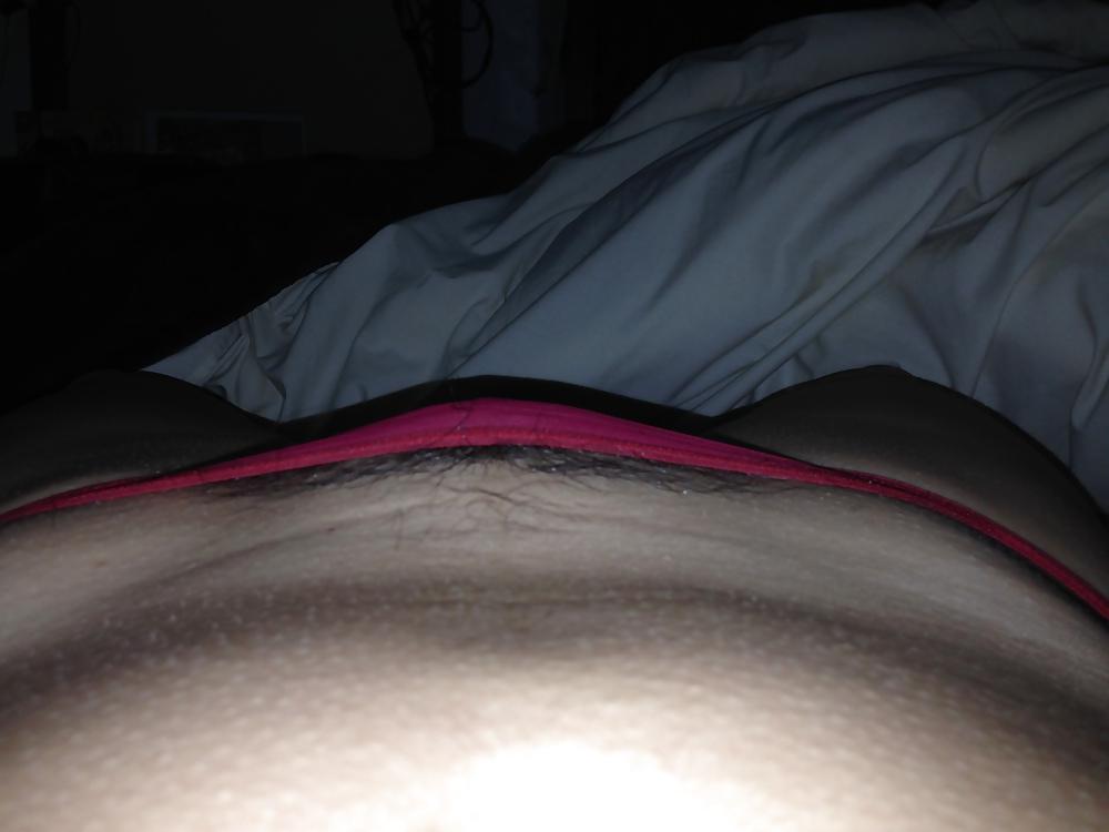 5P Real hairy pussy. 33 years old