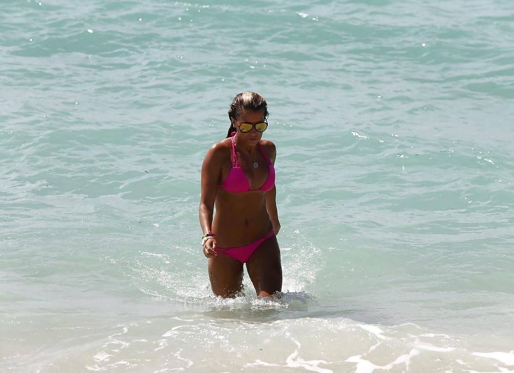 25P Beach Pics2 from Sylvie van der Vaart Miami October 2013