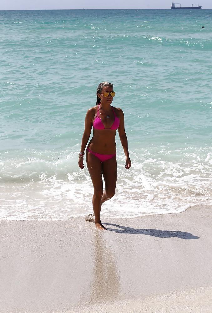 25P Beach Pics2 from Sylvie van der Vaart Miami October 2013