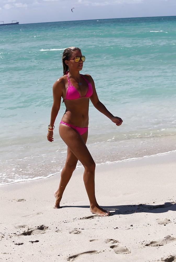 25P Beach Pics2 from Sylvie van der Vaart Miami October 2013