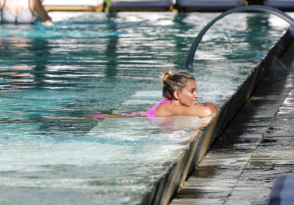 25P Beach Pics2 from Sylvie van der Vaart Miami October 2013