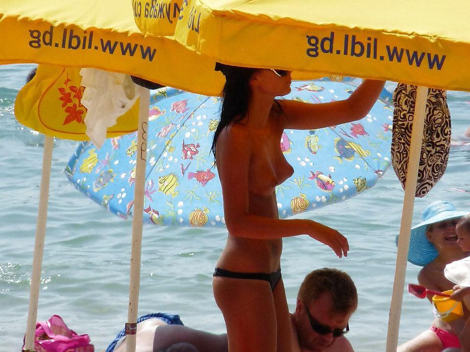 25P Bulgarian Beach Girls from Black Sea - XVI