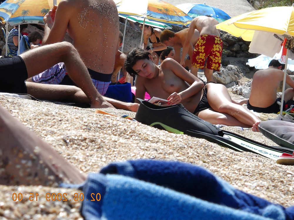 25P Bulgarian Beach Girls from Black Sea - XVI
