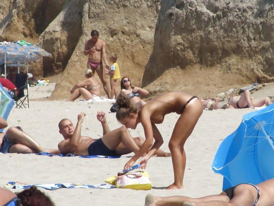 25P Bulgarian Beach Girls from Black Sea - XVI