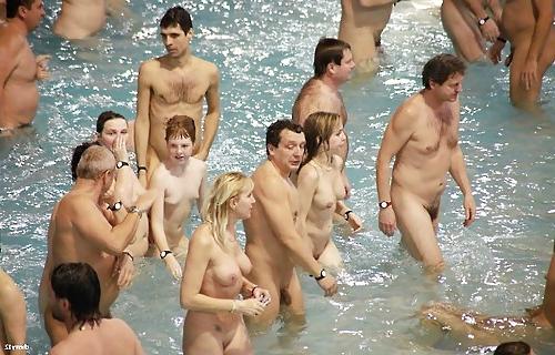 25P Nude Beach Cunts