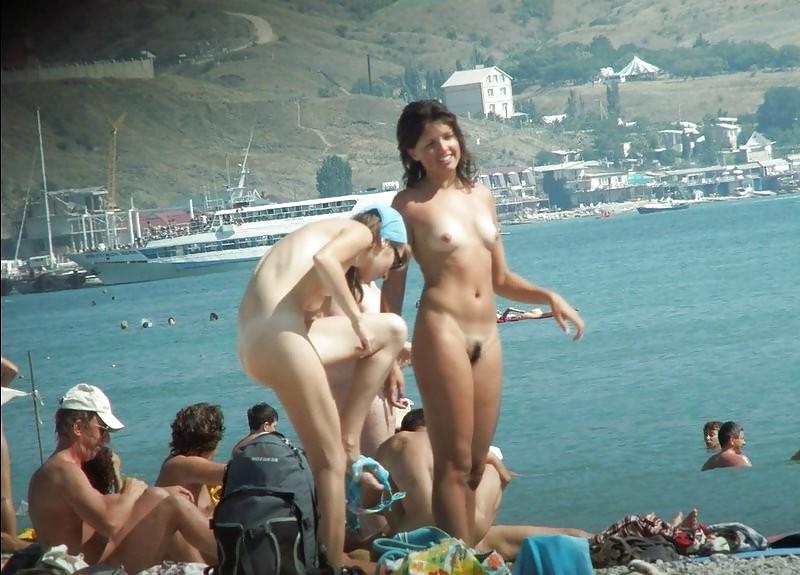 25P Nudist Beach Hooray!