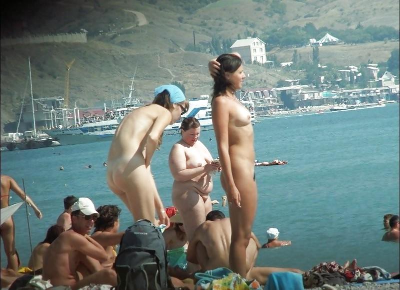 25P Nudist Beach Hooray!