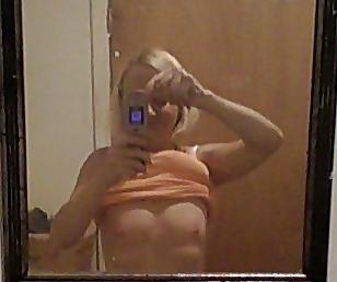 19P Her sexy random flashing!!