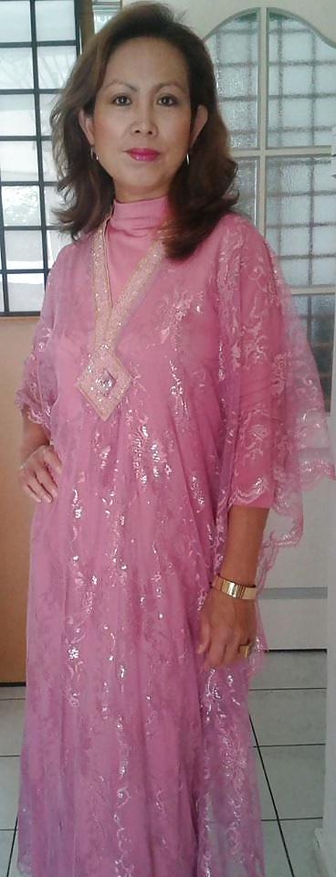 14P Indonesian Milf Slut Mom