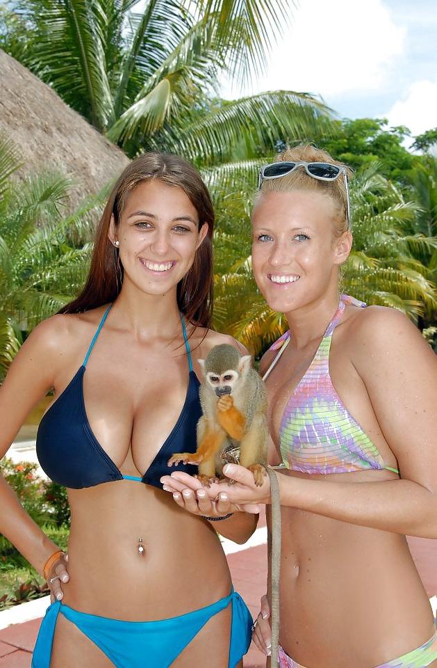 20P Big Beach Boobs 15!!!!