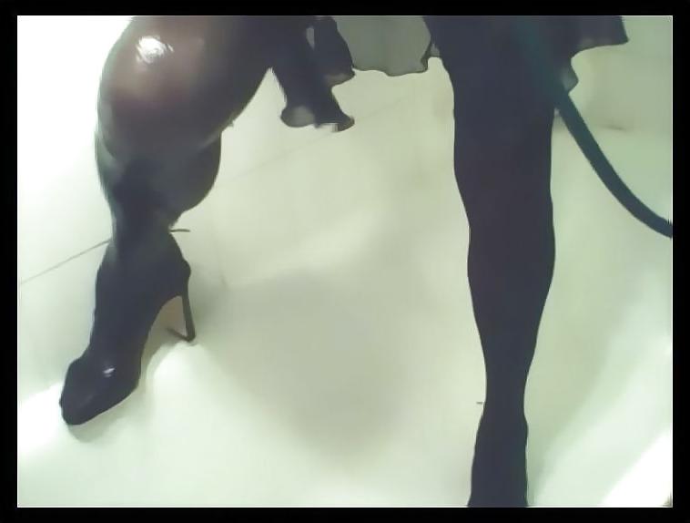 25P Wet Nylon Fun
