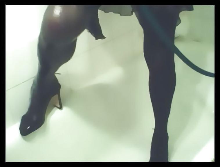 25P Wet Nylon Fun