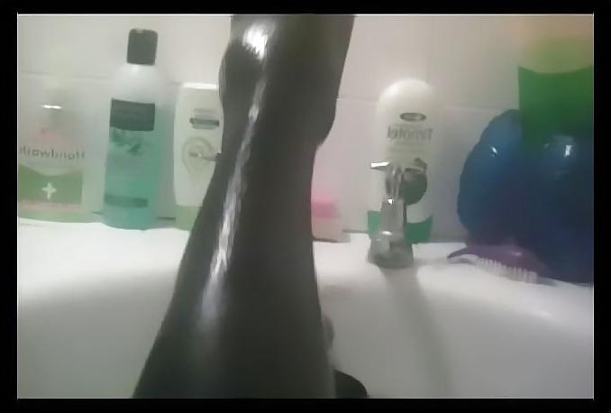 25P Wet Nylon Fun