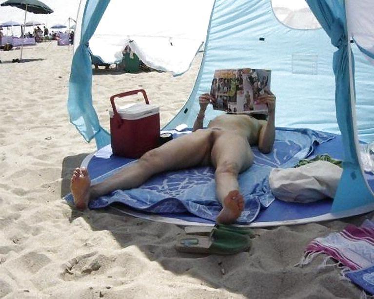 25P I Love Being Nude at the Nudist Beach