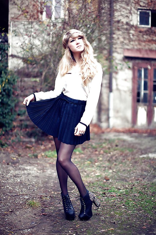 22P Teens In Nylon