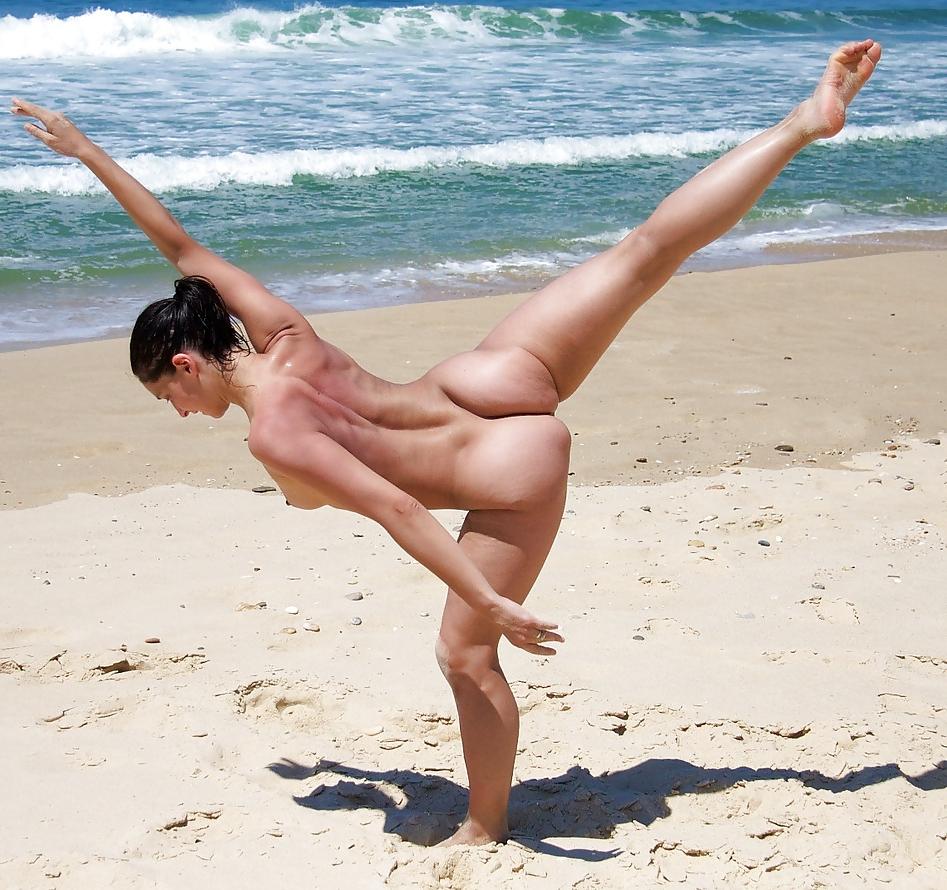 25P Sport #rec Amateur Nude Gym Dance Ass Flexy Teens G3
