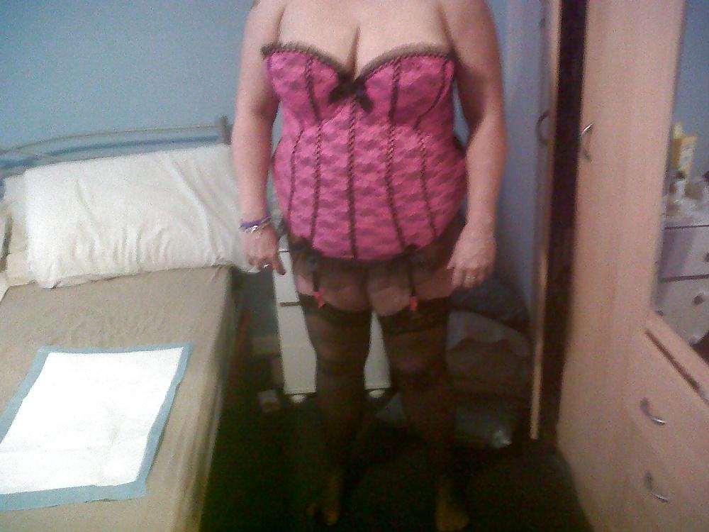 7P Scottish Slut enjoys hot session.