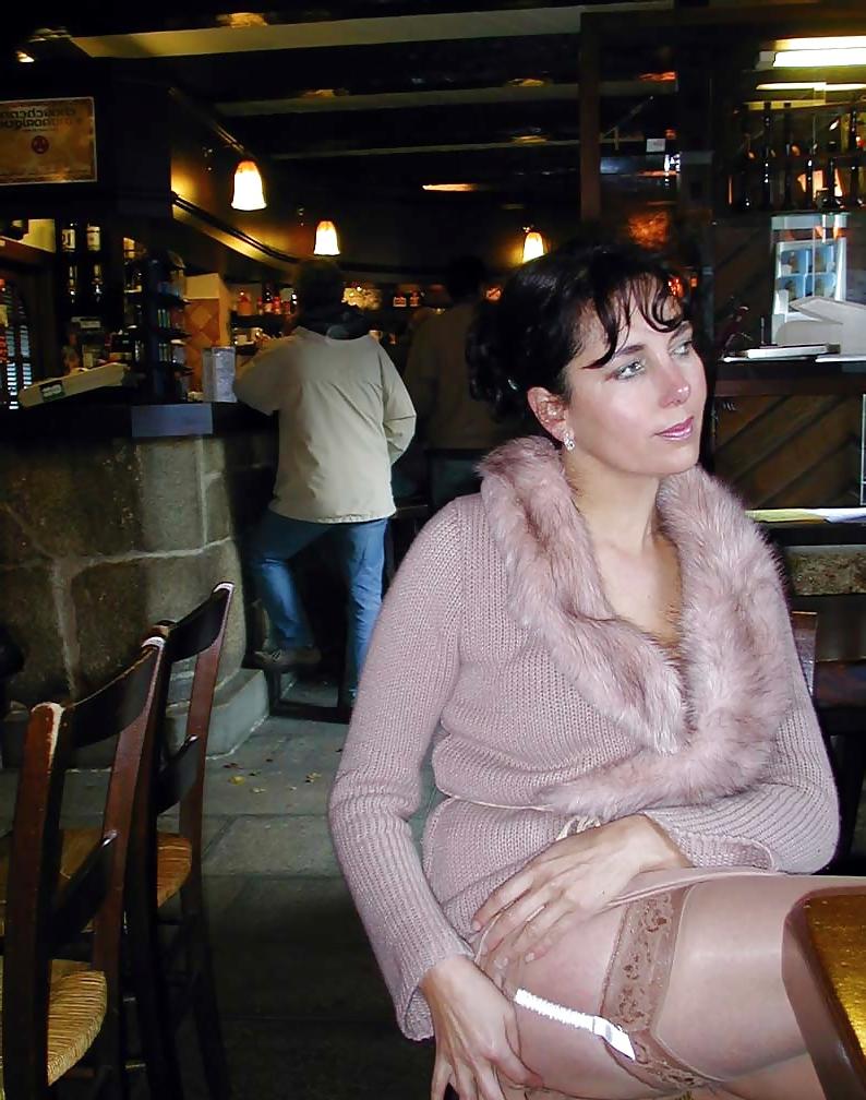 25P FRENCH NADINE flashing at Locronan 2002