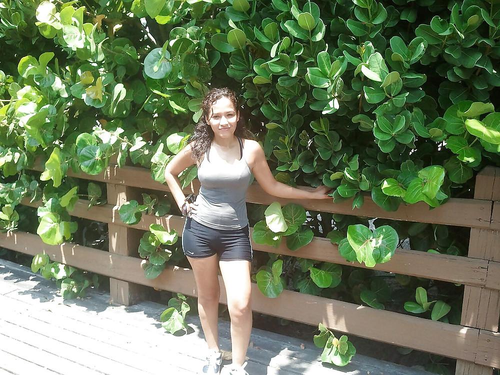 25P Nudists Naturists Public Outdoor Flash Special