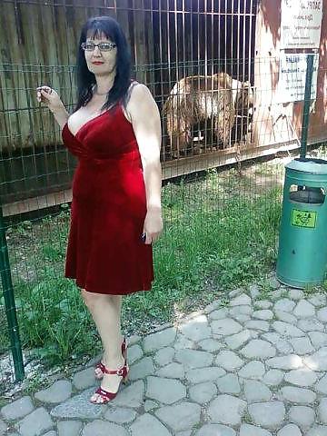 19P Busty Russian Woman 1430