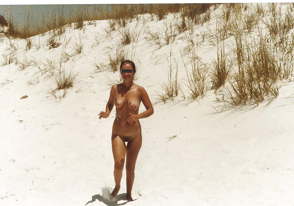 15P Hairy pussy with tats ,nude on beach