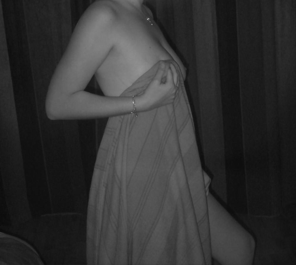 9P Flashing tits stolen pics