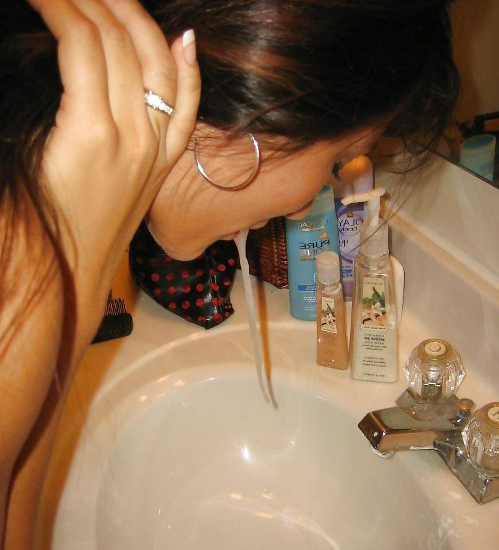 8P Indian Slut Loves to go DEEP