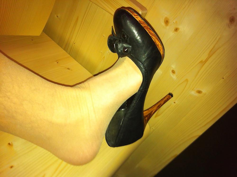11P High Heels and Nylons in Sauna FUN