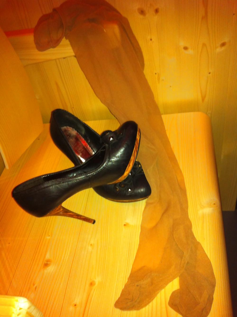 11P High Heels and Nylons in Sauna FUN