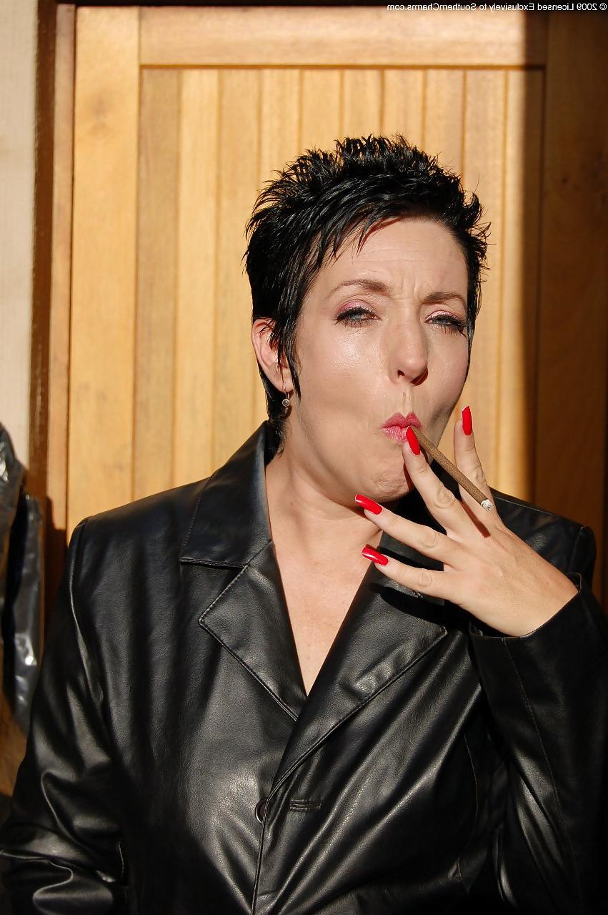 25P My Favourites ...... Leather & Smoking
