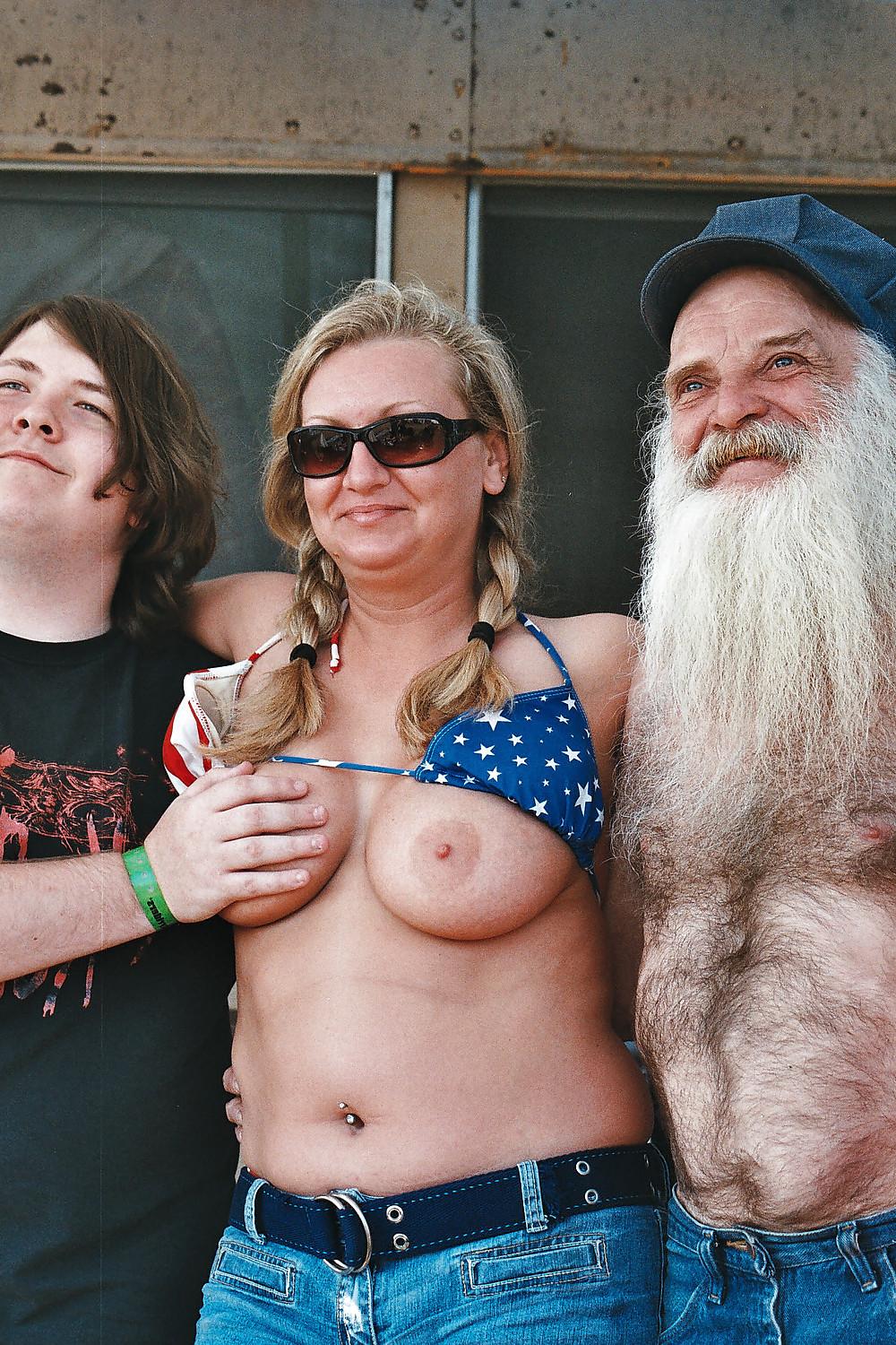 20P Flashing tits 24.
